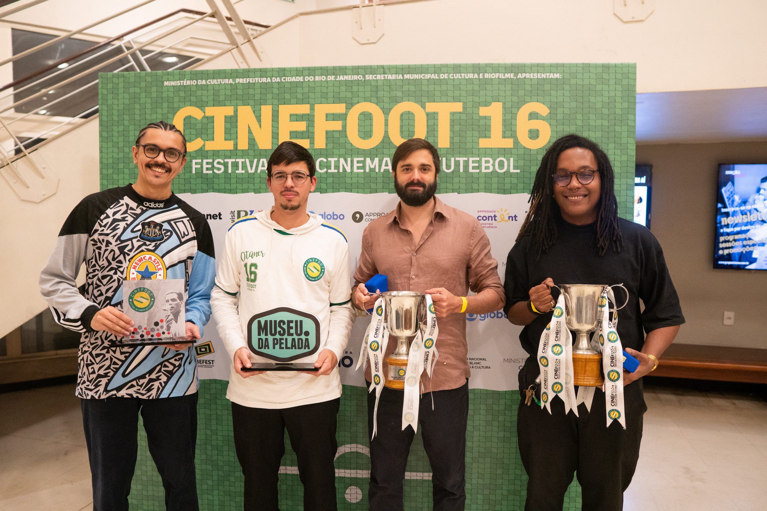 “COPINHA” E “CAMISA 9” VENCEM O CINEFOOT 16
